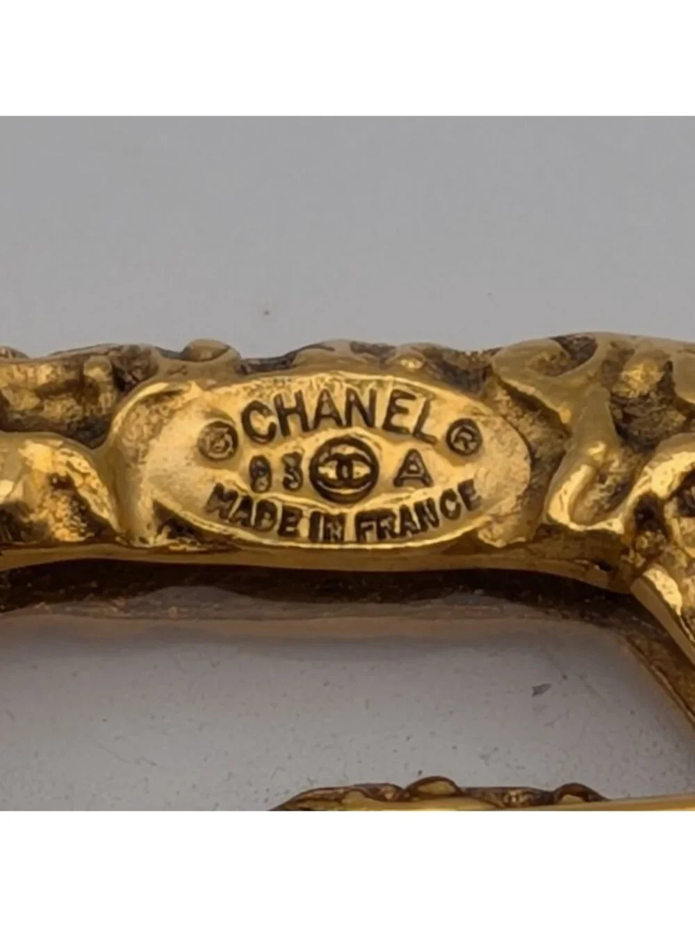 Chanel Brooch CC Logo Lava Gold Clear Vintage